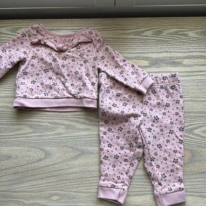 Carters 6m baby girl set
